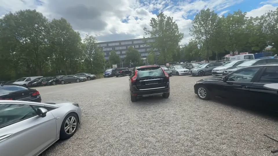 Standbild Rundgang Volvo XC60 und Fahrzeugreihen bei Automobile Turan